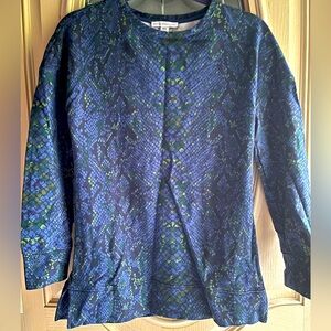 Isaac Mizrahi snake print lightweight sweatshirt, XXS, color blue multi.